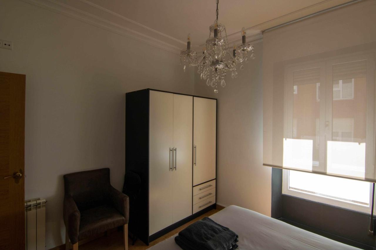 Apartamento Londres Apartment เลออน ภายนอก รูปภาพ